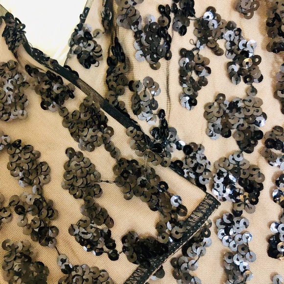 One shoulder Express top - Picture 5 of 8